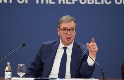 ALEKSANDAR VUČIĆ PRETI UNAOKOLO: „Nema više fakulteta, nema više škole, tužilaštva, pravosuđa… Svojim životom vam to garantujem!“