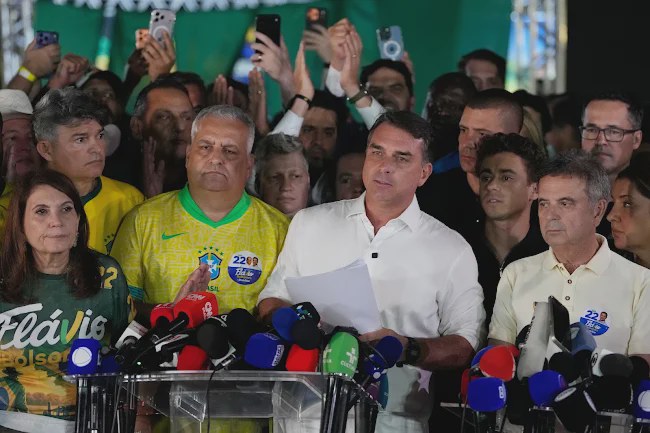 AP: Lula pobedio u Brazilu, Vučić poražen – izbori menjaju globalnu politiku