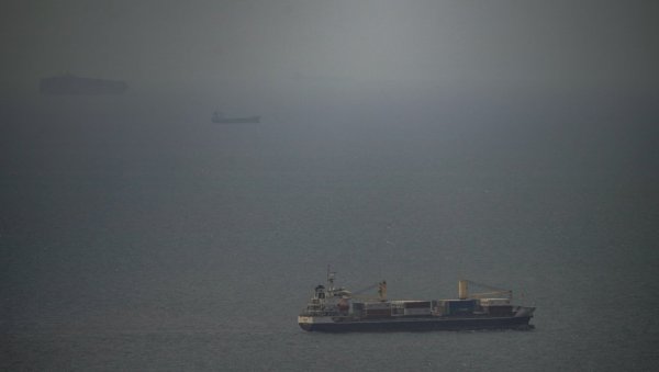 ТЕХЕРАН ПОСЛАО БРУТАЛНУ ПОРУКУ ТРАМПУ: Амерички ратни бродови неће ући у Персијски залив ТЕХЕРАН ПОСЛАО БРУТАЛНУ ПОРУКУ ТРАМПУ: Амерички ратни бродови неће ући у Персијски залив