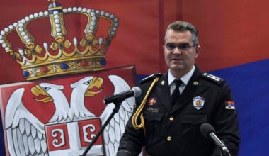 BIVŠI KOMANDANT SAJ-a:“Nijedan politički interes ili pritisak vlasti ne može biti opravdanje za kršenje zakona!“ (VIDEO)