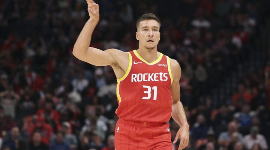 BOGDANOVIĆ UPISAO PRVU POBEDU U DRESU HJUSTONA: Srpski as i Roketsi razbili Dalas na otvaranju NBA sezone! (VIDEO)
