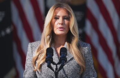 Bela kuća: Melanija Tramp posredovala za primirje u gradu u Ukrajini da bi se evakuisali civili
