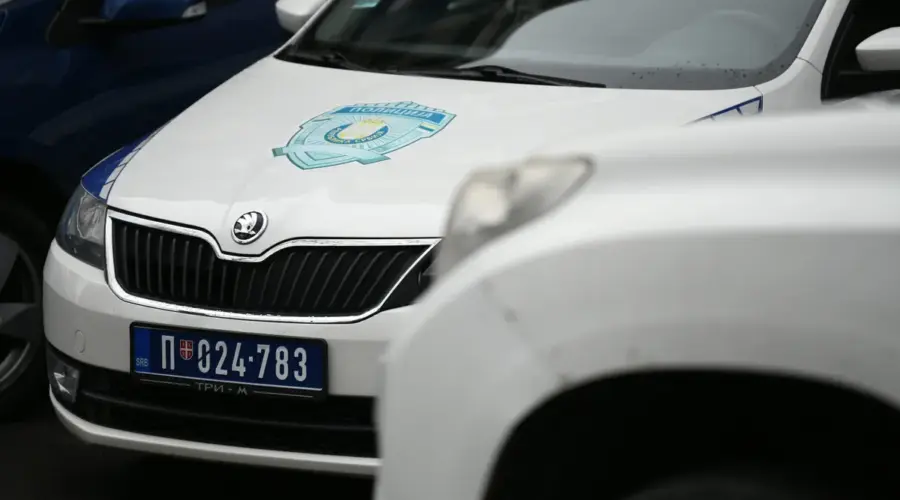 “Beograd ostaje” o pretresu stana njihovog aktiviste: Nije organizovao boksere za ulične sukobe, reč je o zastrašivanju pred izbore