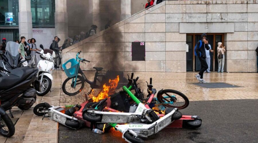 Brutalan napad u Marseju: Žena pokušala da spreči vandalizam, zadobila opekotine | Srpska dijaspora
