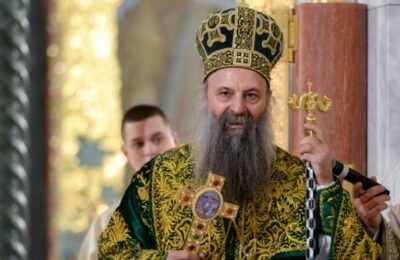ČESTITIKA PATRIJARHA PORFIRIJA “VEČERNjIM NOVOSTIMA”: Uvek mesto za duhovnost i glas Crkve