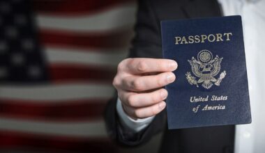 DA LI I VI MOŽETE DA IZGUBITE AMERIČKO DRŽAVLJANSTVO? Evo kada sud može da poništi naturalizaciju, Tramp pokrenuo najveći talas postupaka u istoriji!