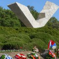 Dan sećanja u Šumaricama: Velikim školskim časom u Kragujevcu obeleženo 85 godina od streljanja nevinih đaka i civila