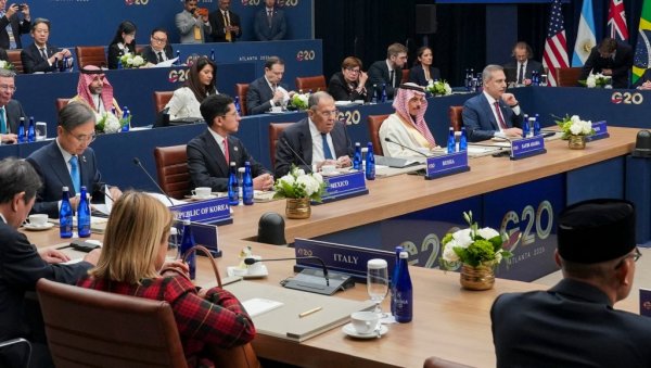ЕВРОДЕГЕНЕРИЦИ НЕ ЖЕЛЕ НОРМАЛИЗОВАНЕ ОДНОСЕ СА РУСИЈОМ: Медведев није штедео речи након отказивања породичне фотографије Г20