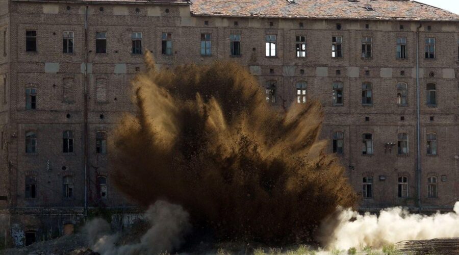 EKSPLOZIJA ZA DOBRO JUTRO: Uništena bomba iz Drugog svetskog rata u Beogradu, MUP objavio snimak! (FOTO, VIDEO)