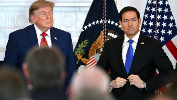 ЧЛАНИЦЕ ЕУ У СТРАХУ ОД ТРАМПА: На један позив из Вашингтона одустали од присуства на конференцији ЧЛАНИЦЕ ЕУ У СТРАХУ ОД ТРАМПА: На један позив из Вашингтона одустали од присуства на конференцији