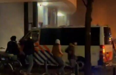 “EVROPA GORI PRED NAŠIM OČIMA!” Haos u Holandiji, uznemirijući prizori na ulicama (VIDEO)