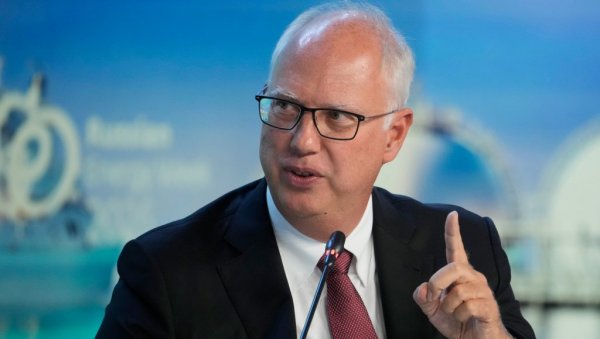 ЕВРОПА НЕ МОЖЕ БЕЗ РУСИЈЕ, КРЧИ ПУТ ПОВРАТКУ РУСКОГ ГАСА! Путинов специјалац: Ко то пориче, изгубиће на свим фронтовима