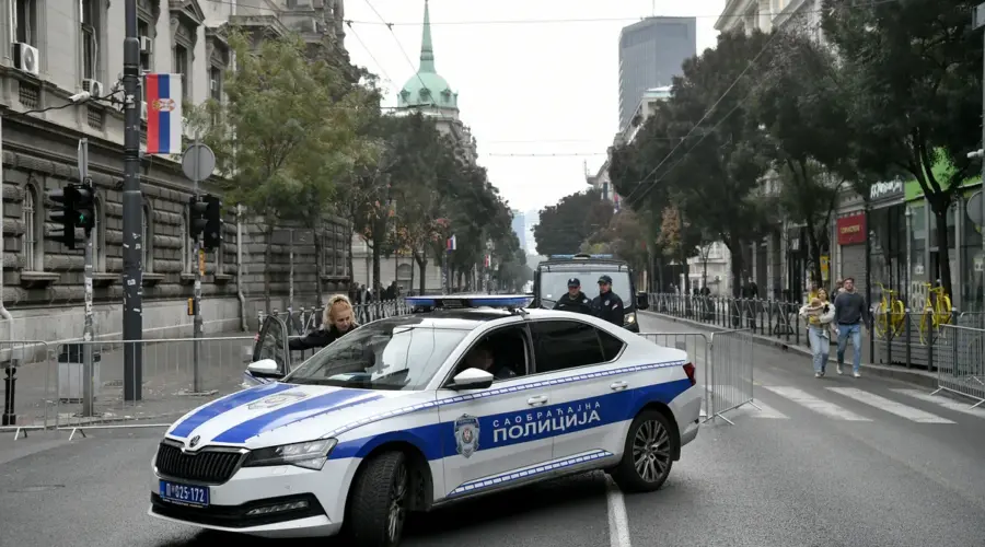 FOTO Zaštitne ograde i policijski automobili: Pogledajte kako izgledaju ulice oko RIK-a koje su blokirane jutros