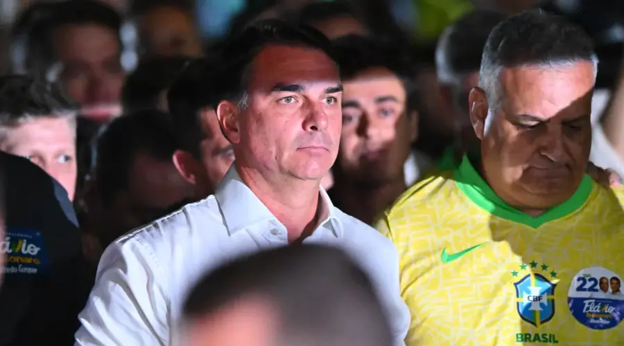 Flavio Bolsonaro pobegao u SAD posle poraza na izborima: Brazil mu poništio pasoše, istražuje se pranje novca