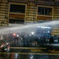 (Foto) Protesti u više gradova u Italiji: Privedena 371 osoba, među njima 69 stranih državljana