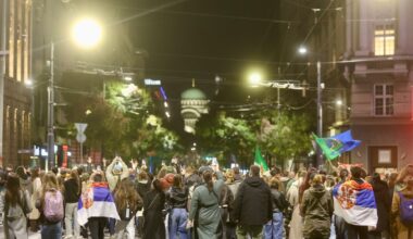 (Foto, video) Završeno slavlje studenata na Slaviji: Okupljanja i žurke organizovane u Nišu, Novom Sadu, Kragujevcu, Valjevu