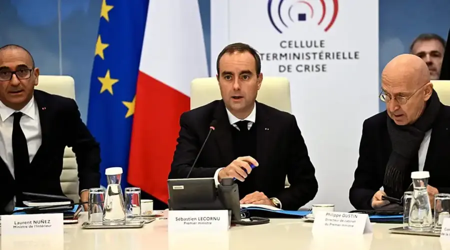 Francuska uvodi lokalni policijski čas posle talasa nasilja i pljački | Srpska dijaspora