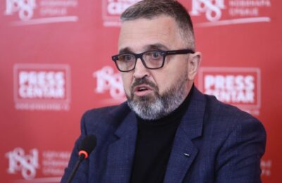 GLUVI I NEMI NA MEDIJSKO ZLOSTAVLJANJE! Savet REM-a nije doneo ni jednu odluku ni po jednoj prijavi protiv Informera!