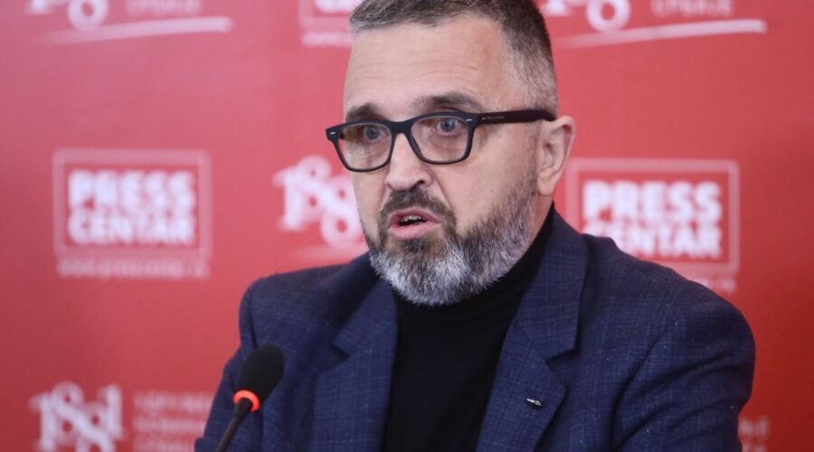 GLUVI I NEMI NA MEDIJSKO ZLOSTAVLJANJE! Savet REM-a nije doneo ni jednu odluku ni po jednoj prijavi protiv Informera!