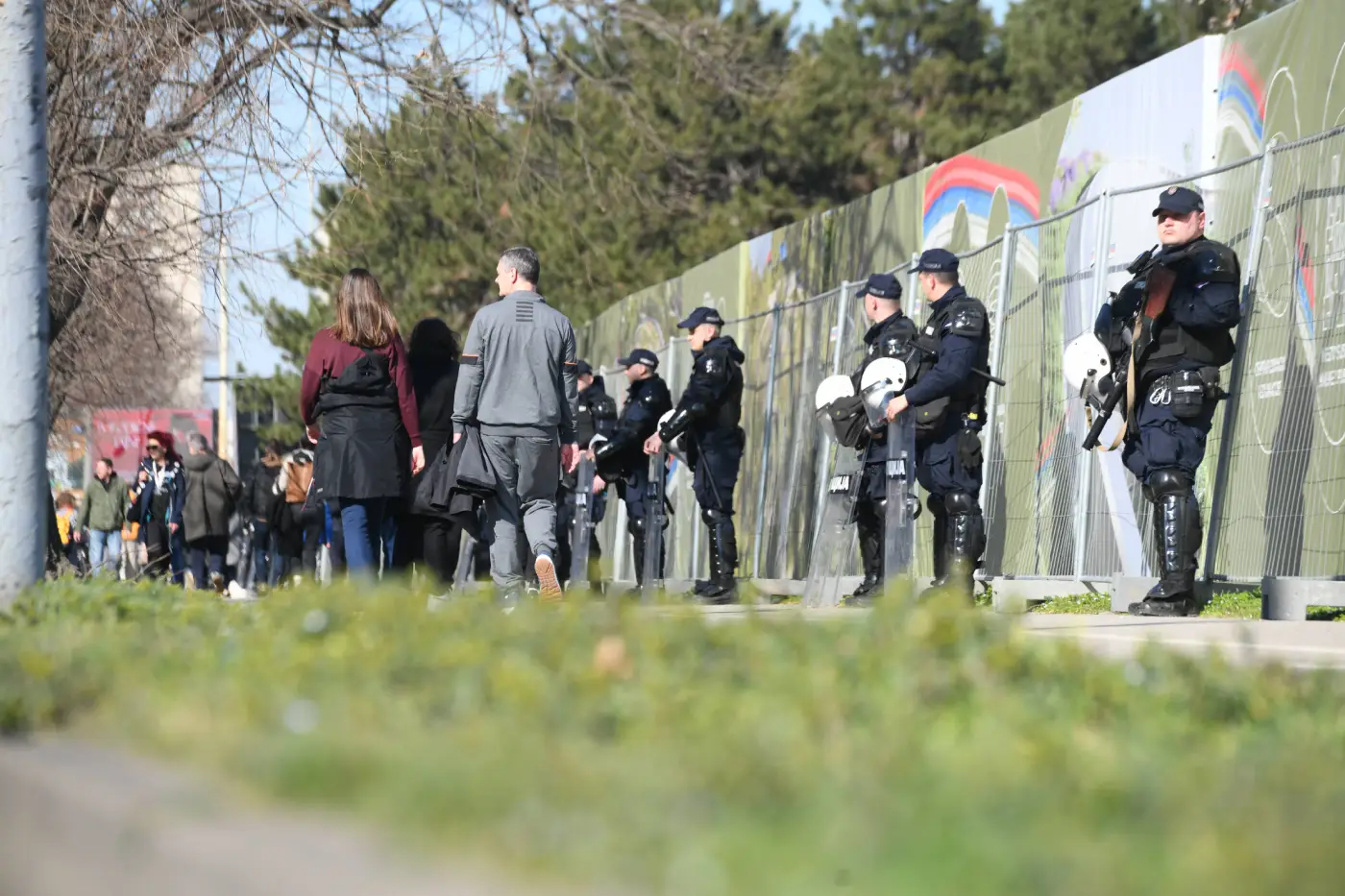gradjani-uklonili-ograde-oko-dela-parka-usce-gde-je-planirana-izgradnja-akvarijuma gradjani-uklonili-ograde-oko-dela-parka-usce-gde-je-planirana-izgradnja-akvarijuma