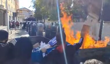 HAOS U ALBANIJI SE NASTAVLJA: Policija upotrebila vodene topove, demonstranti iz zasuli kamenicama – Rama ima novu taktiku!