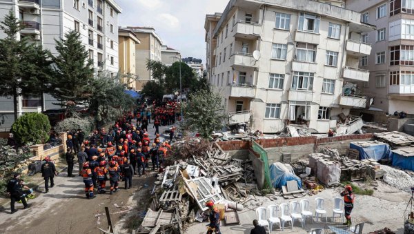ИМА МРТВИХ! Лоше вести из Истанбула: Огласила се жена која је пуком срећом преживела хорор (ФОТО/ВИДЕО)
