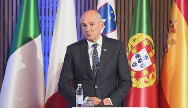 Janša uslovljava napredak Srbije ka EU: Traži arhive službi bezbednosti SFRJ