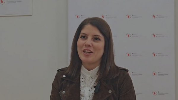 НАСТАВЉА СЕ ПОВРАТАК НАШИХ МЕДИЦИНАРА: Још 14 здравствених радника вратило се у Србију из иностранства (ВИДЕО)