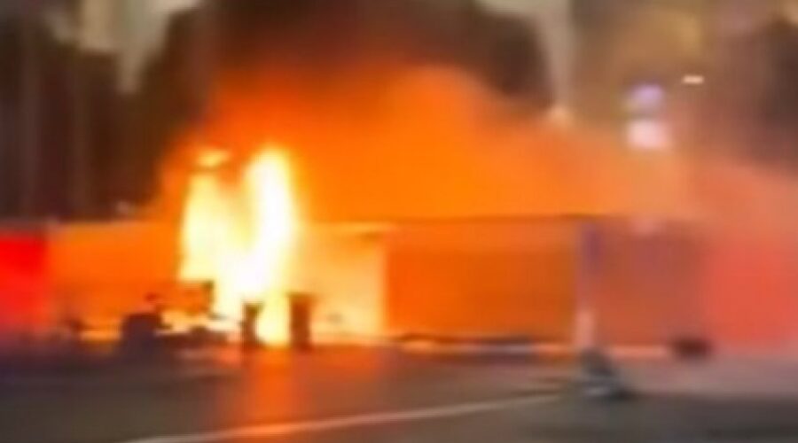 KAO PUŠTENI SA LANCA, PO NALOGU: Gori Milano, vandali pale i pljačkaju sve pred sobom