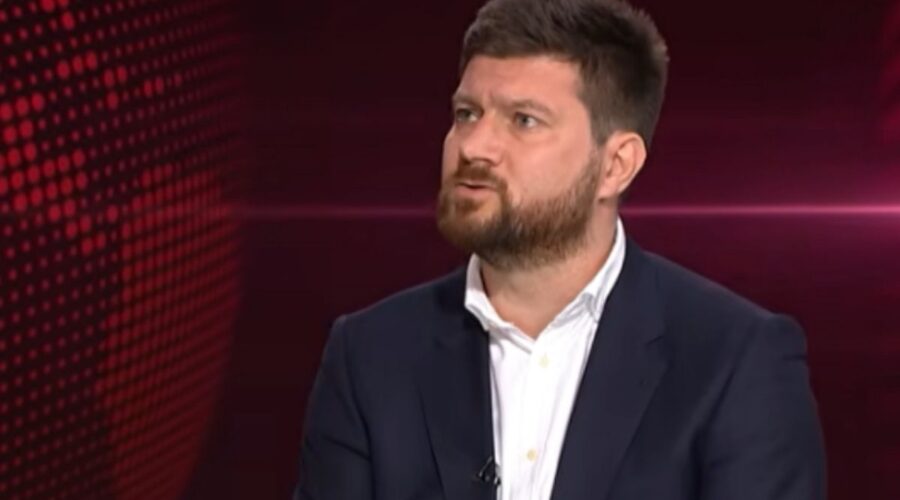 KAROVIĆ, KANDIDAT STUDENTSKE LISTE: „Sprečen pokušaj iznošenja milijardu dinara iz Poštanske štedionice, odlazeća vlast je htela da destabilizuje državu!” (VIDEO)