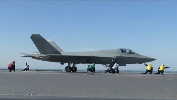 ТЕКТОНСКИ ПОТРЕС У АЗИЈИ! Казахстан купује кинеске невидљиве ловце J-35?! Пилоти већ у акцији са моћним J-10C!