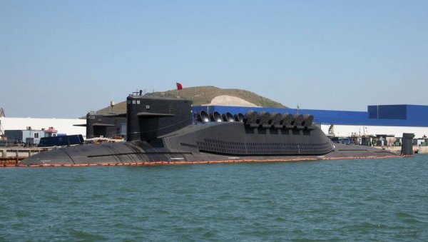 АМЕРИКА У СТРАХУ! Кина ИСПАЛИЛА балистичку ракету са нуклеарне подморнице – Пекинг преузима контролу над океанима! (ВИДЕО)