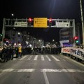 Koškanje u Kragujevcu između pristalica Studentske i liste Ujedinjena Srbija (VIDEO)