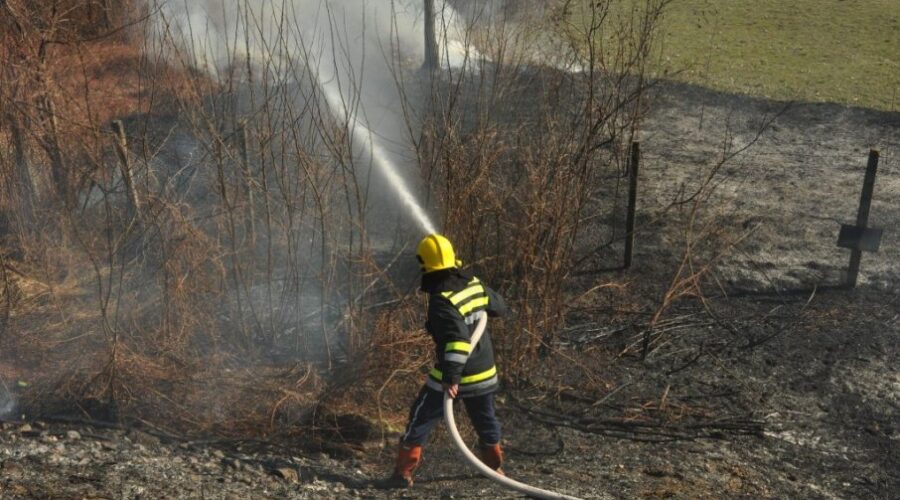 Kraljevački vatogasaci upozoravaju na rizik od požara