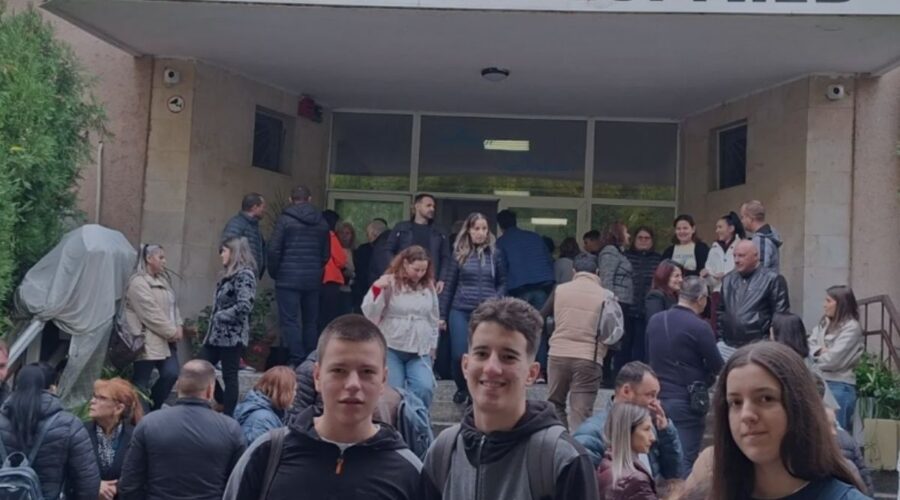 MATEMATIČKI GENIJALCI IZ IVANJICE: Marija osvojila zlato, Đorđe bronzu na prestižnom takmičenju u Bugarskoj!