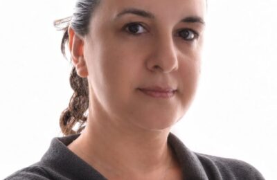 Marija Jovanić Zervaki – od slikarskog platna do fotografskog studija na Kritu | Srpska dijaspora