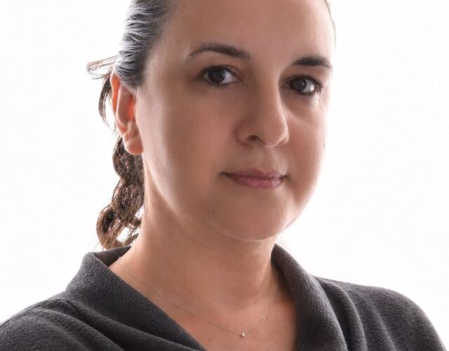 Marija Jovanić Zervaki – od slikarskog platna do fotografskog studija na Kritu | Srpska dijaspora