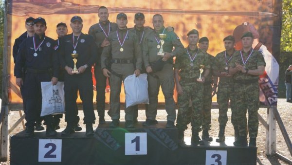 ДА СЕ НЕ ЗАБОРАВИ: Меморијални куп из практичног стрељаштва у знак сећања на начелника Посебног одељења КПЗ Пожаревац Горана Ненадовића ДА СЕ НЕ ЗАБОРАВИ: Меморијални куп из практичног стрељаштва у знак сећања на начелника Посебног одељења КПЗ Пожаревац Горана Ненадовића