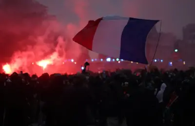 Ministar: Sutra na protestima širom Francuske 70.000 policajaca i žandarma