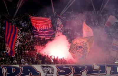 NACISTIČKI POVICI USRED SPLITA: Navijači Hajduka skandirali „Ustaj, Hitlere“ tokom utakmice protiv holandskog kluba!