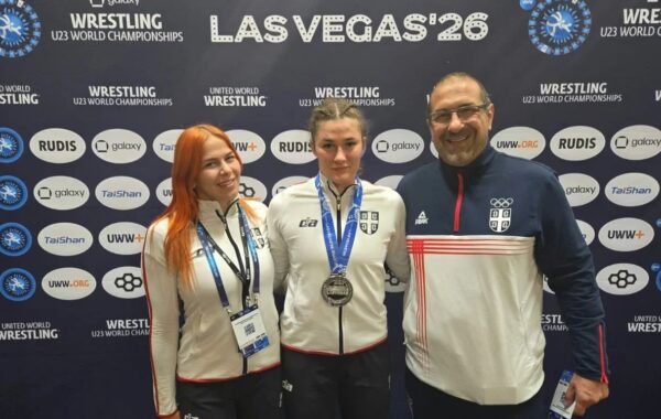 NAŠA RVAČICA OSVOJILA SREBRO U LAS VEGASU: Evelin ispisala istoriju ženskog rvanja u Srbiji!