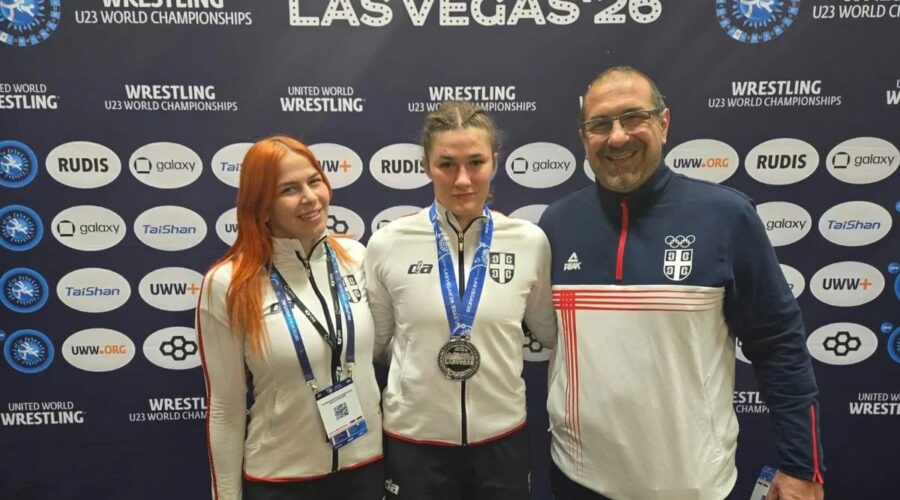 NAŠA RVAČICA OSVOJILA SREBRO U LAS VEGASU: Evelin ispisala istoriju ženskog rvanja u Srbiji!