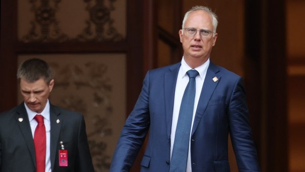 ДМИТРИЈЕВ: НАТО да престане да подстиче на рат ДМИТРИЈЕВ: НАТО да престане да подстиче на рат