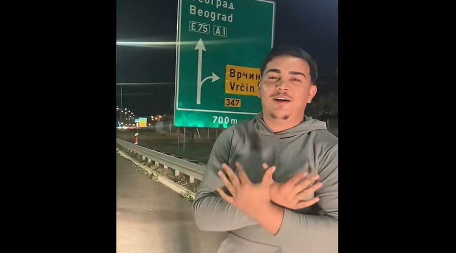 NEVIĐENA PROVOKACIJA: Albanac na uluzu u Beograd pevao pesme zločincima OVK, pa pokazivao dvoglavog orla! (VIDEO)