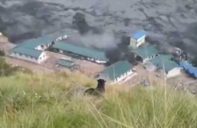 NEZAPAMĆENA BUJICA U NEPALU: Za jedan sekund progutala celo selo (VIDEO)