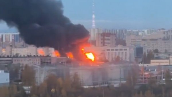 НЕБО ОБОЈЕНО У ЈАРКО НАРАНЏАСТО Руси о највећем нападу на Санкт Петербург од Другог светског рата