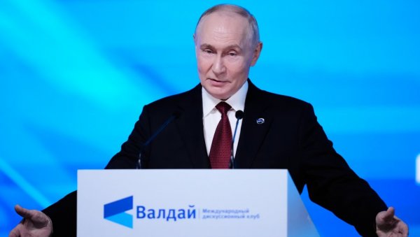 ПУТИН НА ВАЛДАЈУ: Нема потребе одговарати на питање зашто Русија жели преговоре ПУТИН НА ВАЛДАЈУ: Нема потребе одговарати на питање зашто Русија жели преговоре