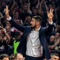 Nikola Kalinić dizao tri prsta, vređanje Vućića, postizborna atmosfera u Areni (VIDEO)