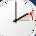 Noćas počinje zimsko računanje vremena, kazaljke se pomeraju za jedan sat unazad
