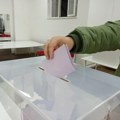 OJT Niš proverava prijavu da su maskirane osobe upale na biračko mesto u Doljevcu
